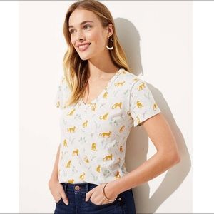LOFT Cool Cat 🐆 Leopard Print Everyday V-Neck Tee